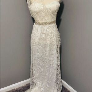 Elegant White Beaded wedding dress